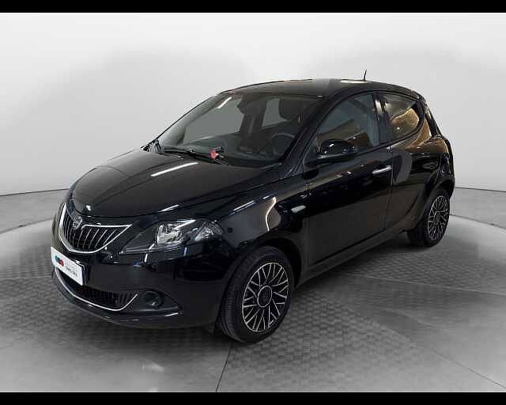 Lancia Ypsilon usata a Prato