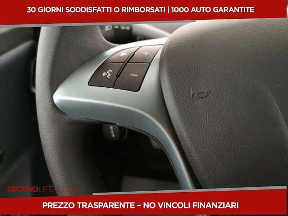 Lancia Ypsilon nuova a Chieti (13)