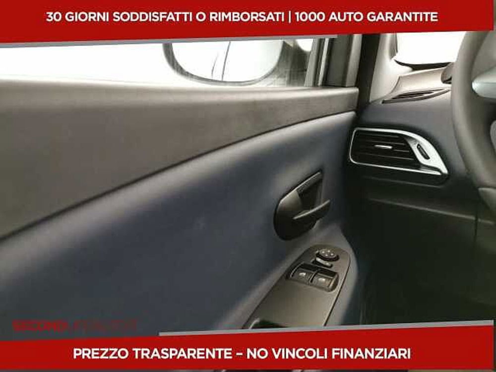 Lancia Ypsilon nuova a Chieti (16)