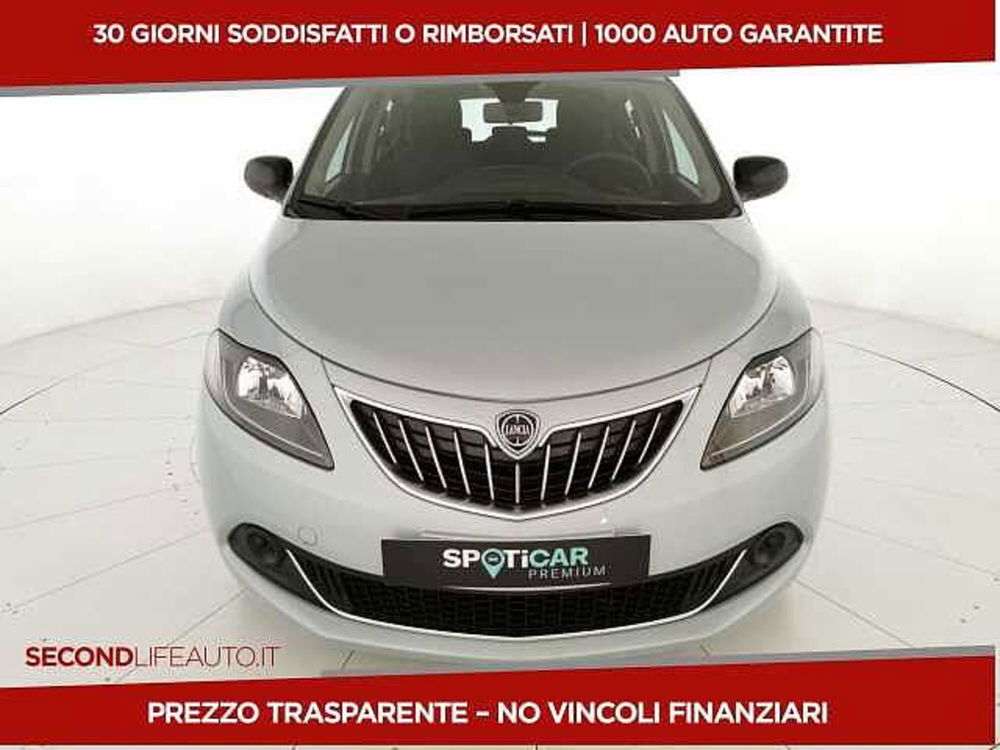 Lancia Ypsilon nuova a Chieti (18)