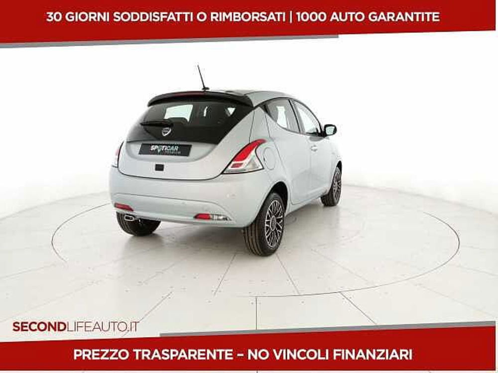 Lancia Ypsilon nuova a Chieti (3)