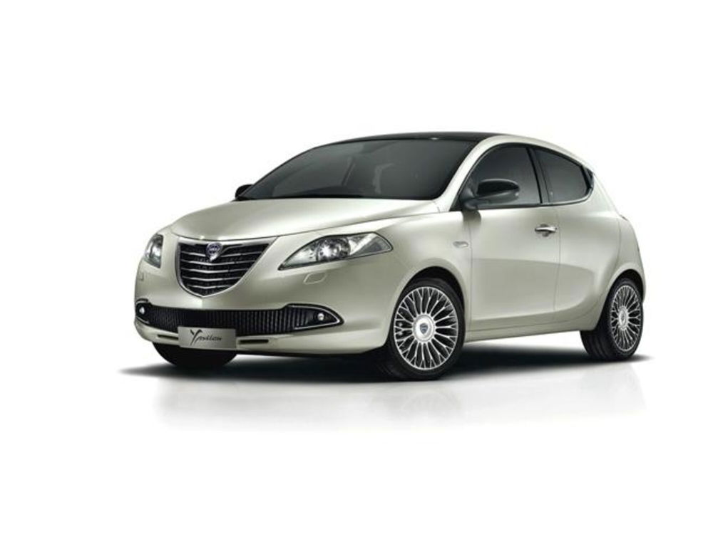 Lancia Ypsilon usata a Napoli