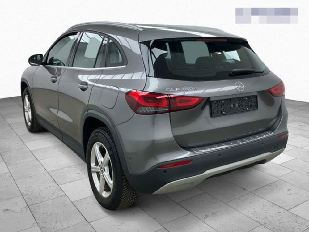 Mercedes-Benz GLA SUV usata a Napoli (3)