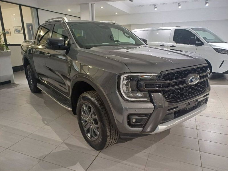 Ford Ranger Pick-up 2.0 ecoblue doppia cabina Wildtrak awd 205cv auto nuova a Trezzano sul Naviglio