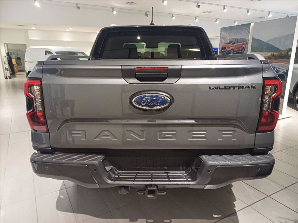 Ford Ranger Pick-up nuova a Milano (5)