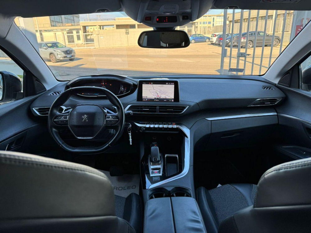 Peugeot 5008 usata a Lecce (19)