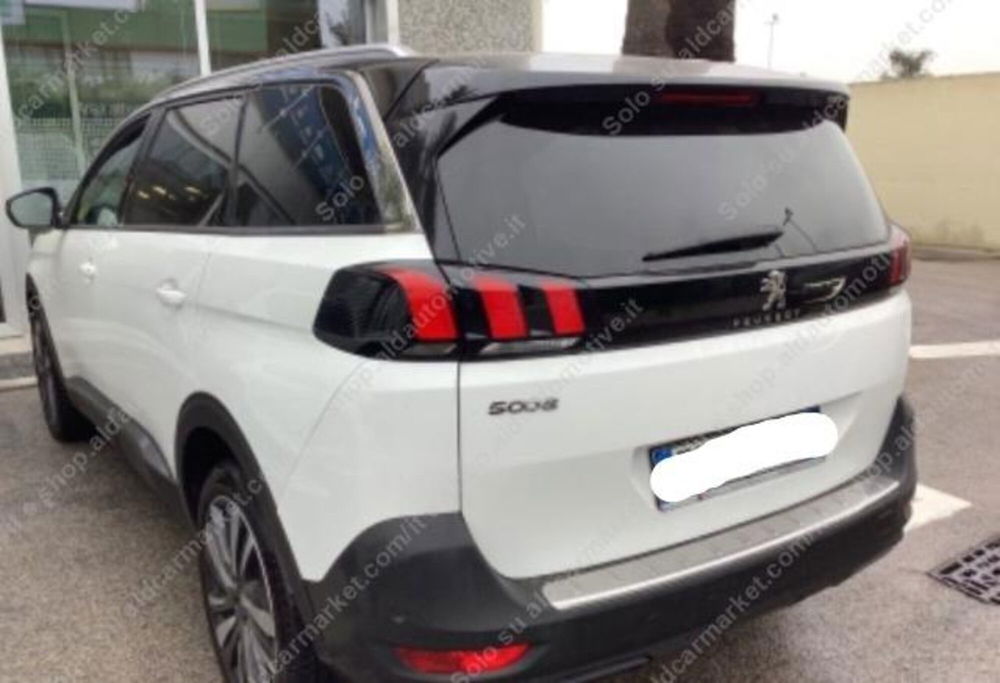 Peugeot 5008 usata a Lecce (2)