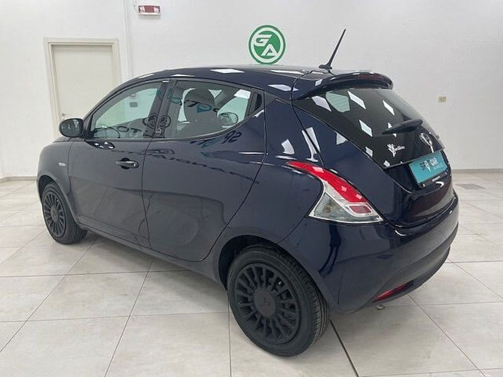 Lancia Ypsilon usata a Alessandria (3)