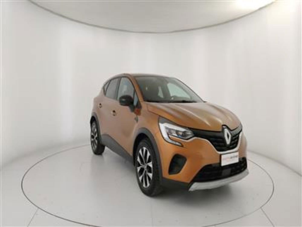 Renault Captur usata a Bari (11)