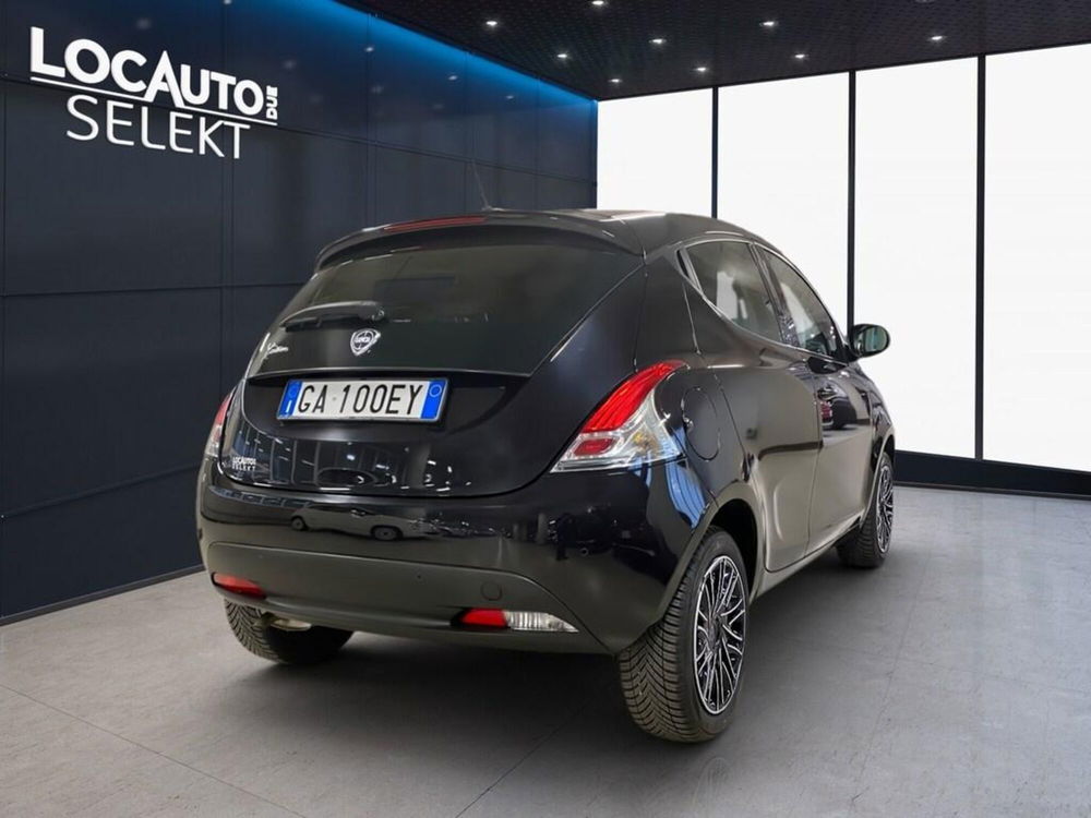 Lancia Ypsilon usata a Torino (4)