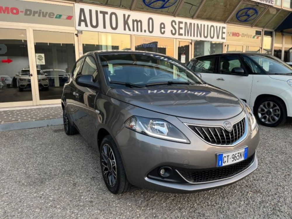 Lancia Ypsilon usata a Modena (2)