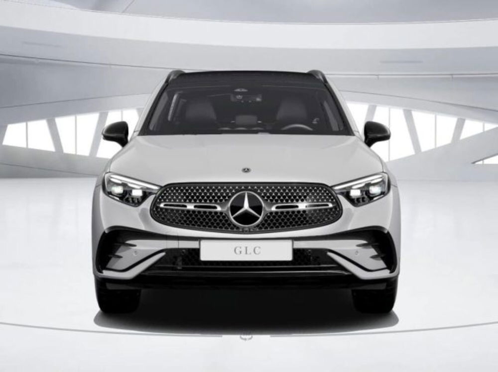 Mercedes-Benz GLC nuova a Verona (3)