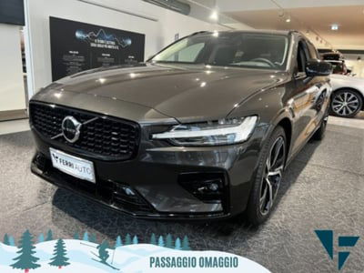 Volvo V60 B4 automatico Plus Dark  del 2023 usata a Tavagnacco