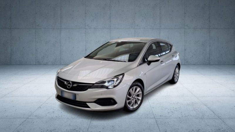 Opel Astra 1.2 Turbo 110 CV S&amp;S 5 porte Business Elegance  del 2020 usata a Verona