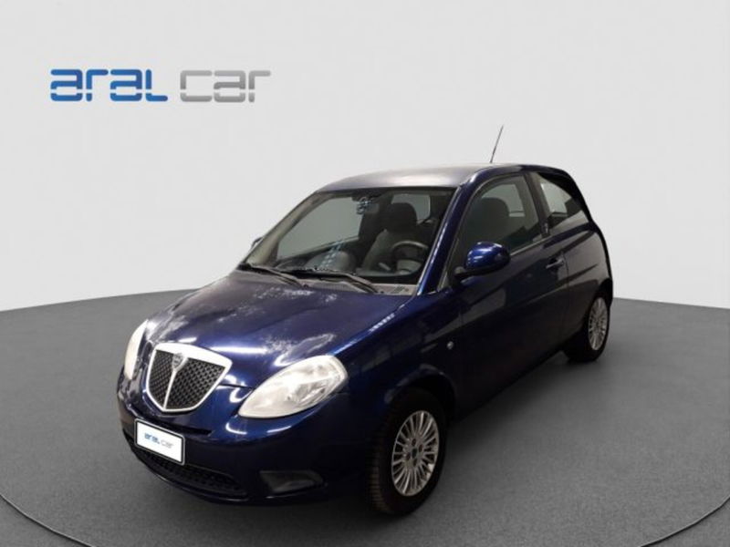 Lancia Ypsilon 1.4 Platino  del 2010 usata a Torino