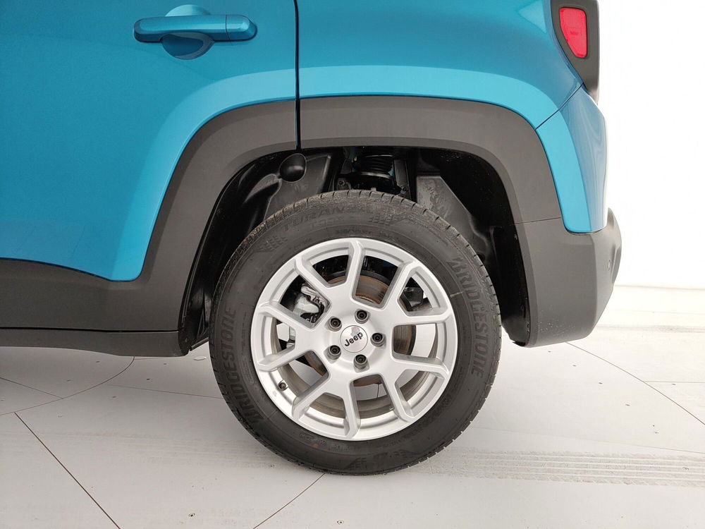 Jeep Renegade nuova a Caserta (9)