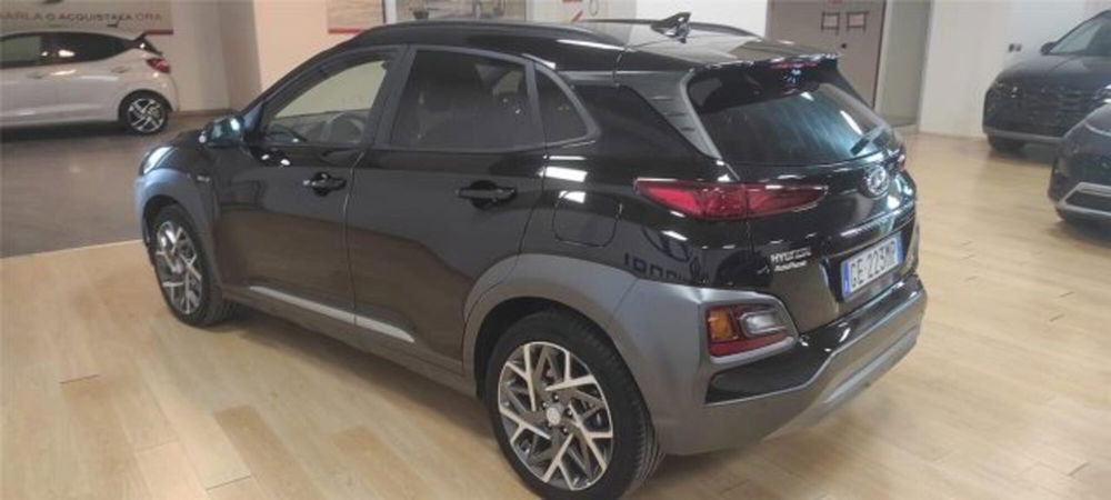 Hyundai Kona usata a Bari (4)