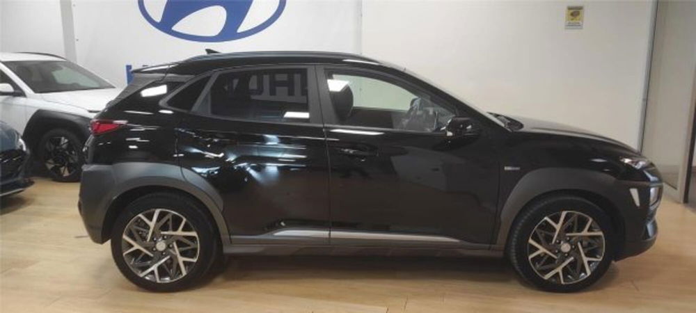 Hyundai Kona usata a Bari (7)