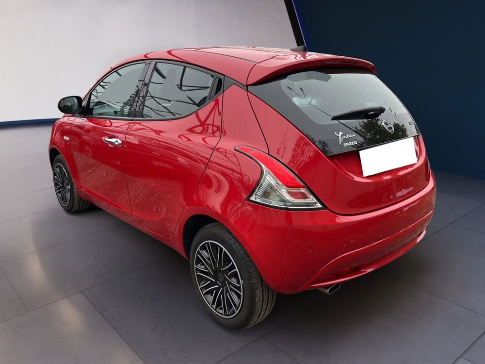 Lancia Ypsilon usata a Torino (4)