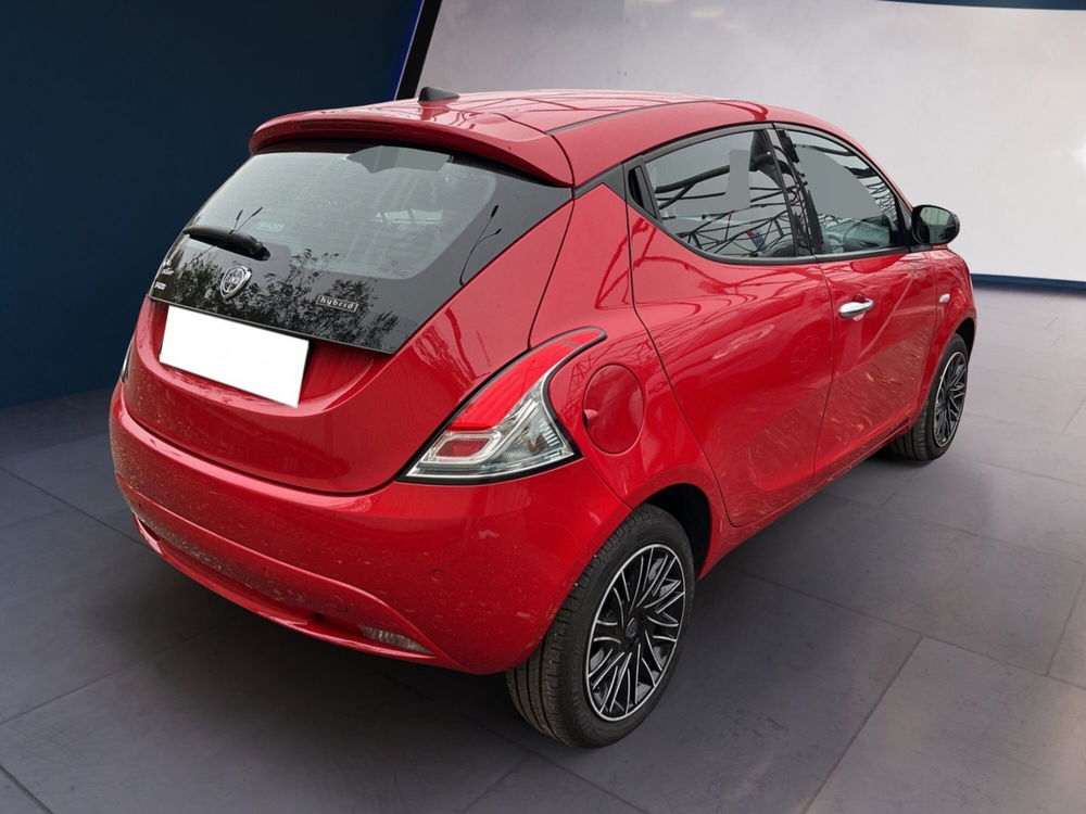 Lancia Ypsilon usata a Torino (6)