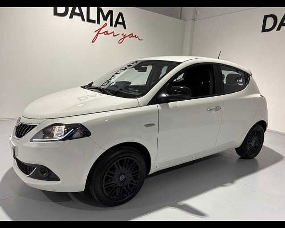 Lancia Ypsilon usata a Milano