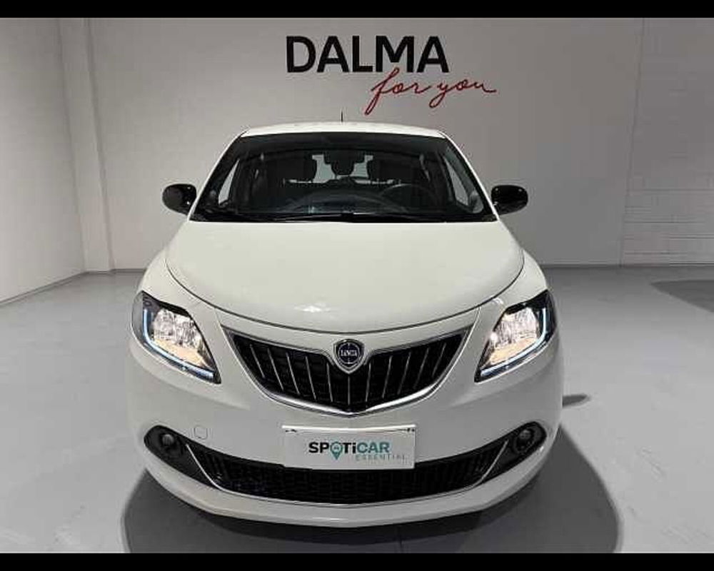 Lancia Ypsilon usata a Milano (2)