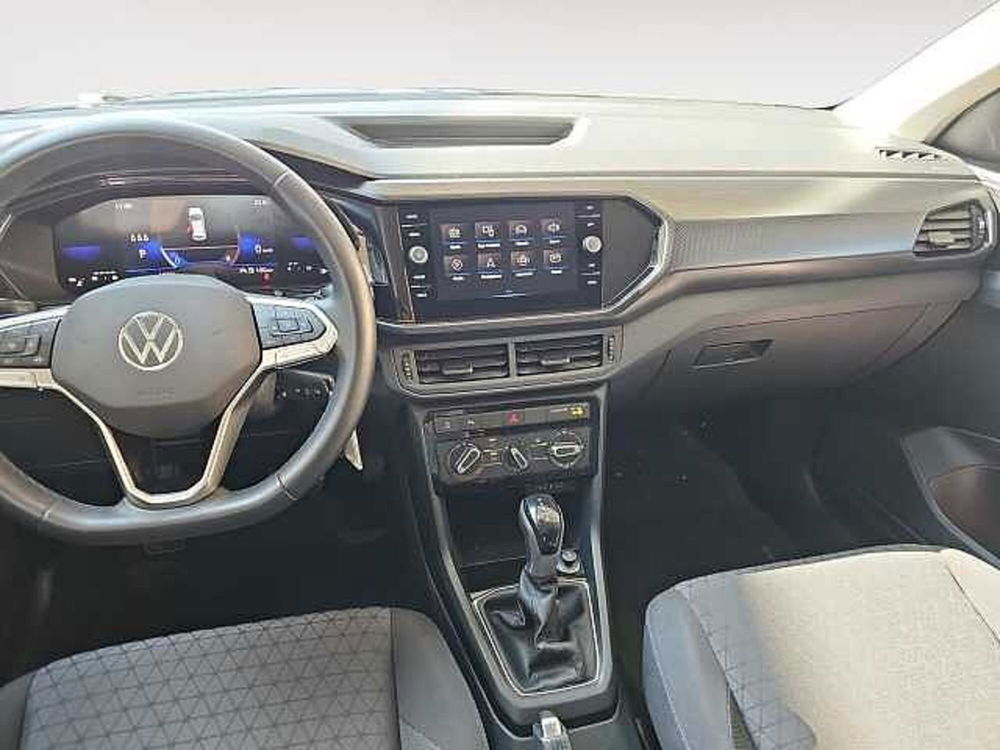 Volkswagen T-Cross usata a Lecco (10)