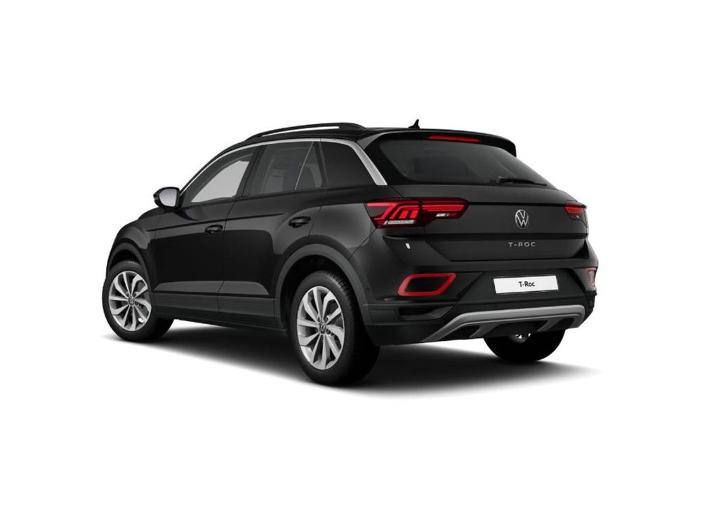 Volkswagen T-Roc nuova a Novara (3)