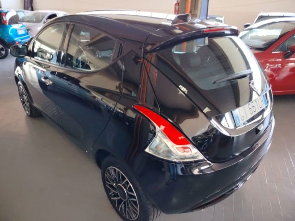 Lancia Ypsilon usata a Forlì-Cesena (16)