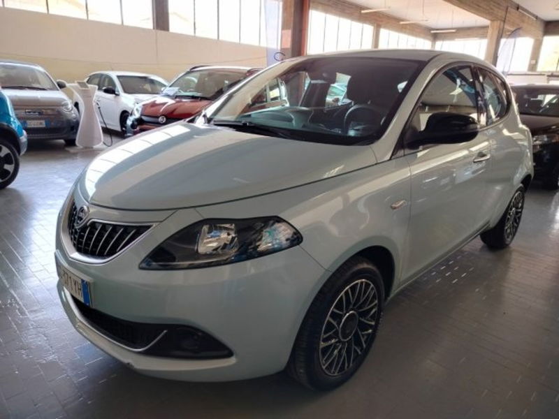 Lancia Ypsilon 1.2 69 CV 5 porte GPL Gold Plus del 2024 usata a Cesena