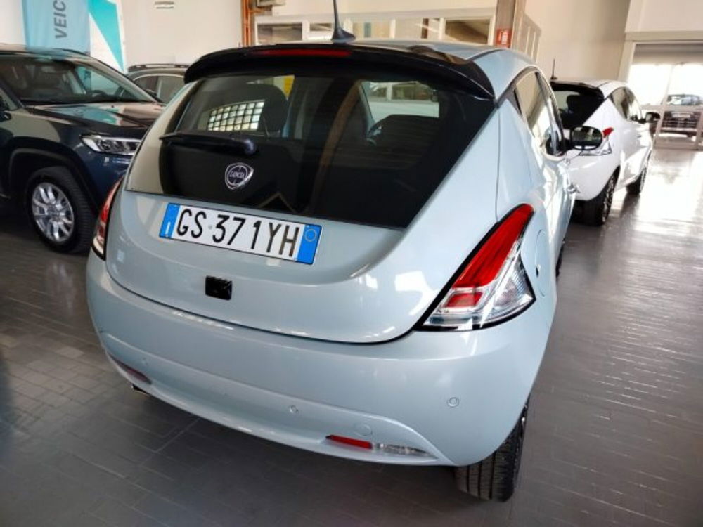 Lancia Ypsilon usata a Forlì-Cesena (9)