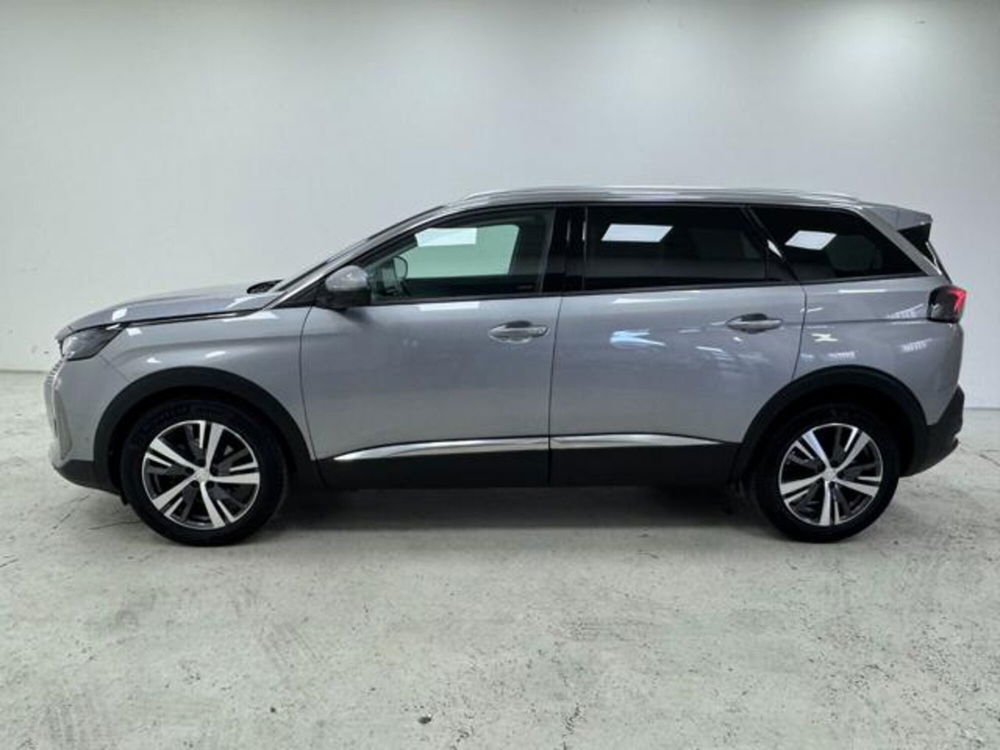 Peugeot 5008 usata a Como (10)