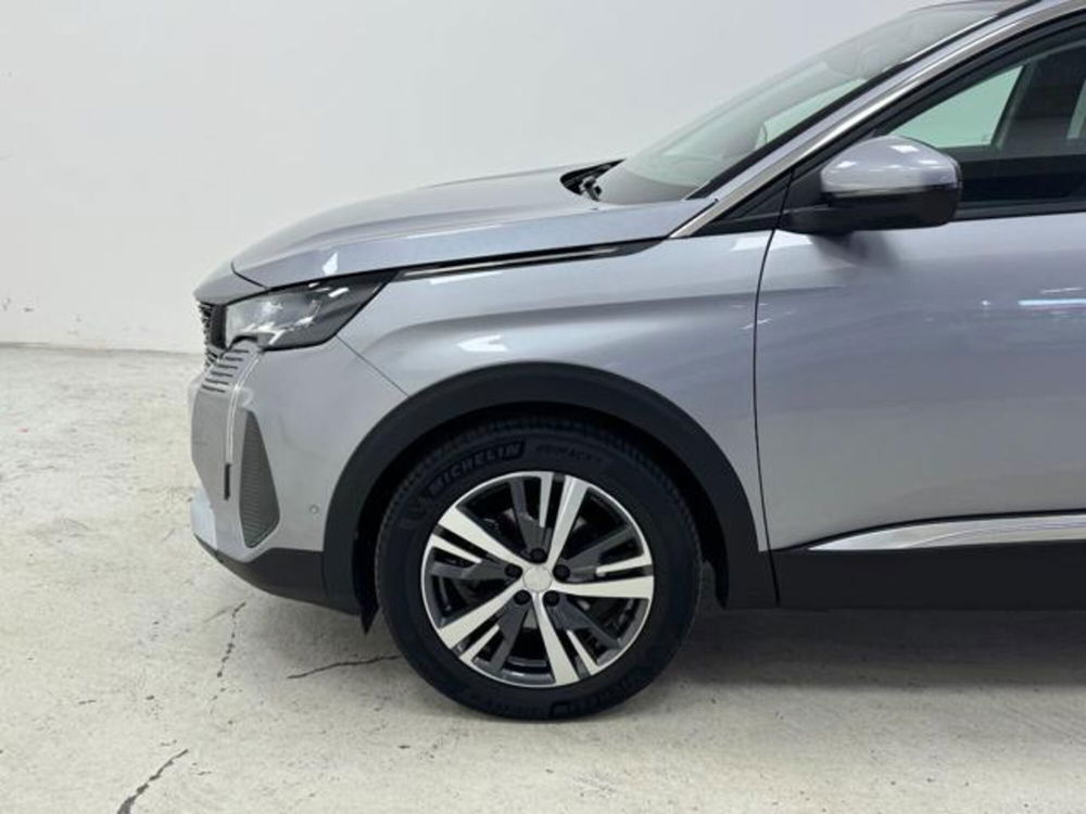 Peugeot 5008 usata a Como (11)