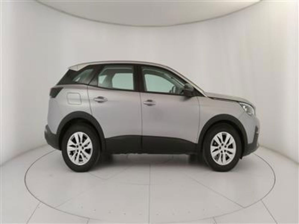 Peugeot 3008 usata a Bari (9)