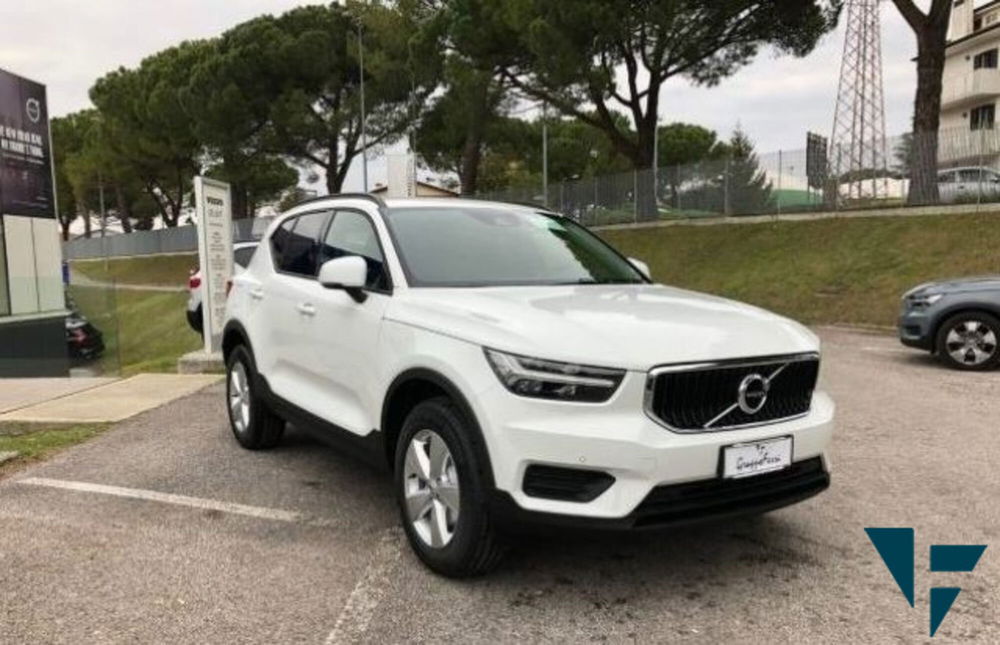 Volvo XC40 usata a Udine (4)