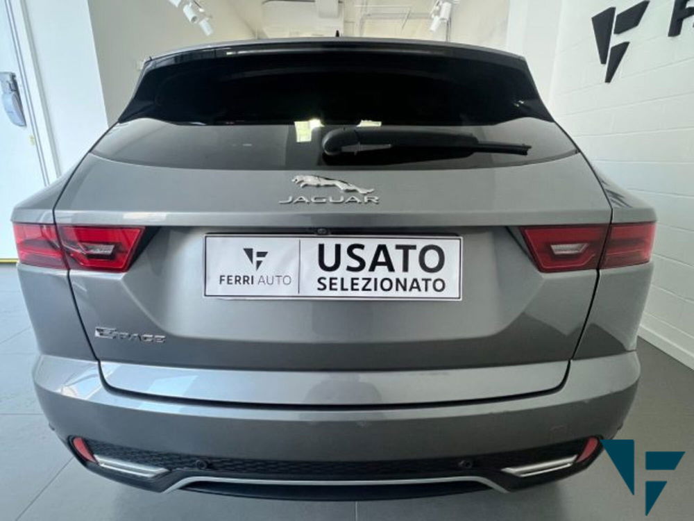 Jaguar E-Pace usata a Udine (6)