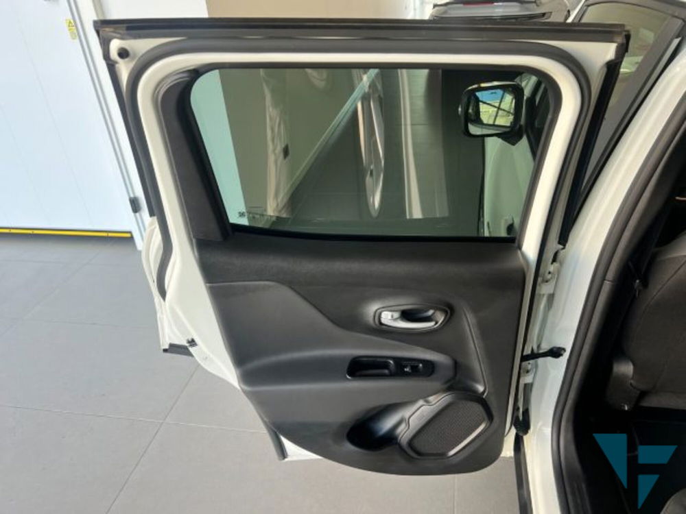 Jeep Renegade usata a Udine (19)