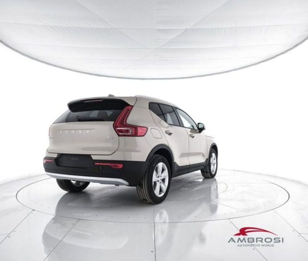 Volvo XC40 nuova a Perugia (3)