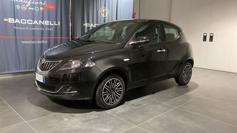 Lancia Ypsilon 1.0 FireFly 5 porte S&amp;S Hybrid Gold Plus del 2023 usata a Romano di Lombardia