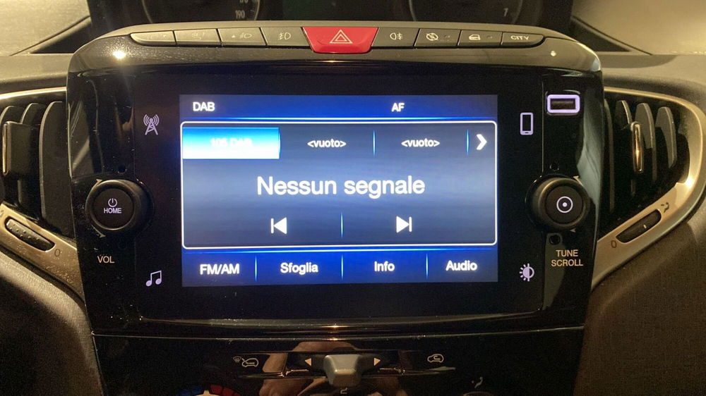 Lancia Ypsilon usata a Bergamo (14)