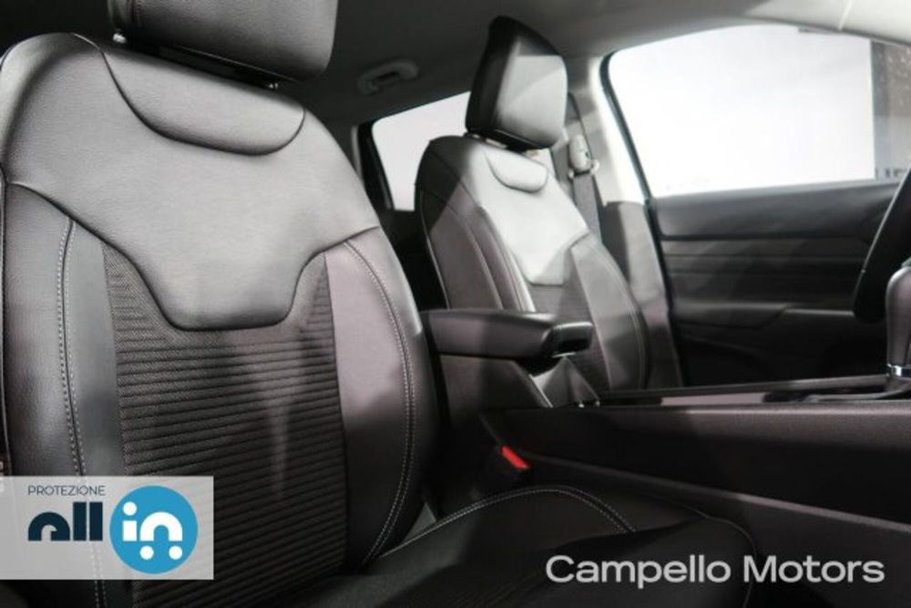 Jeep Compass nuova a Venezia (15)