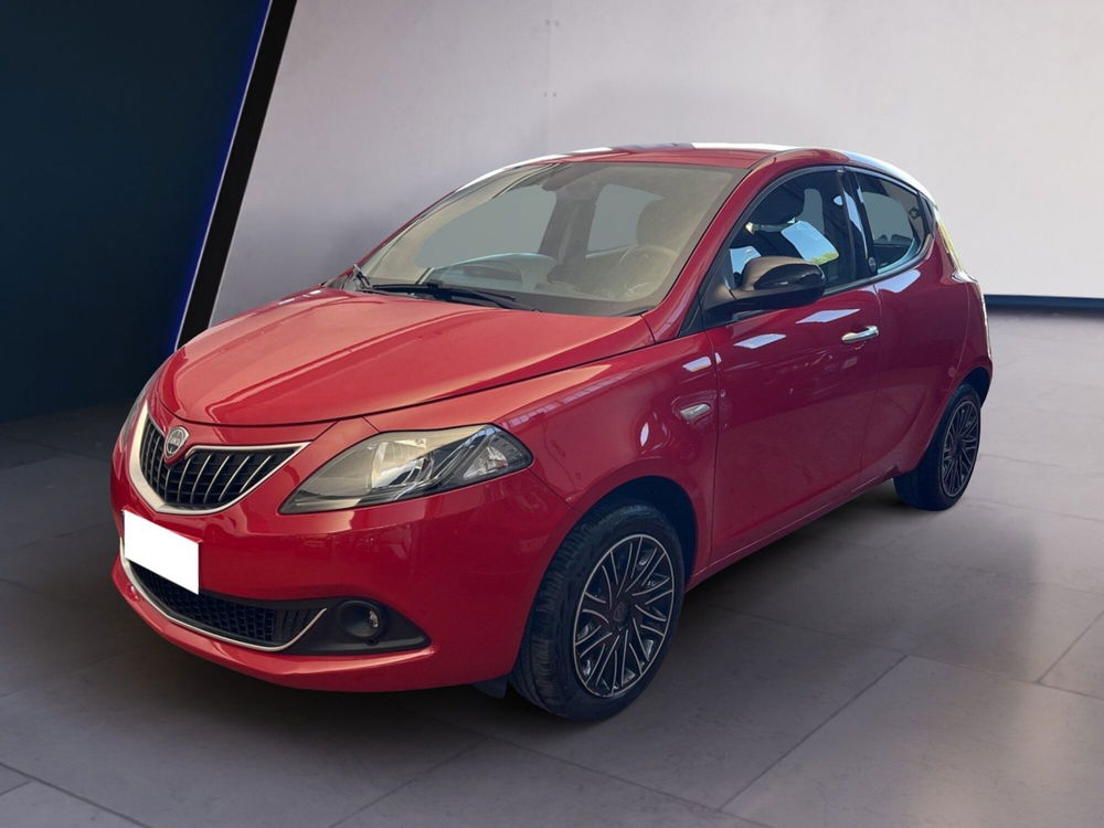 Lancia Ypsilon usata a Torino (2)