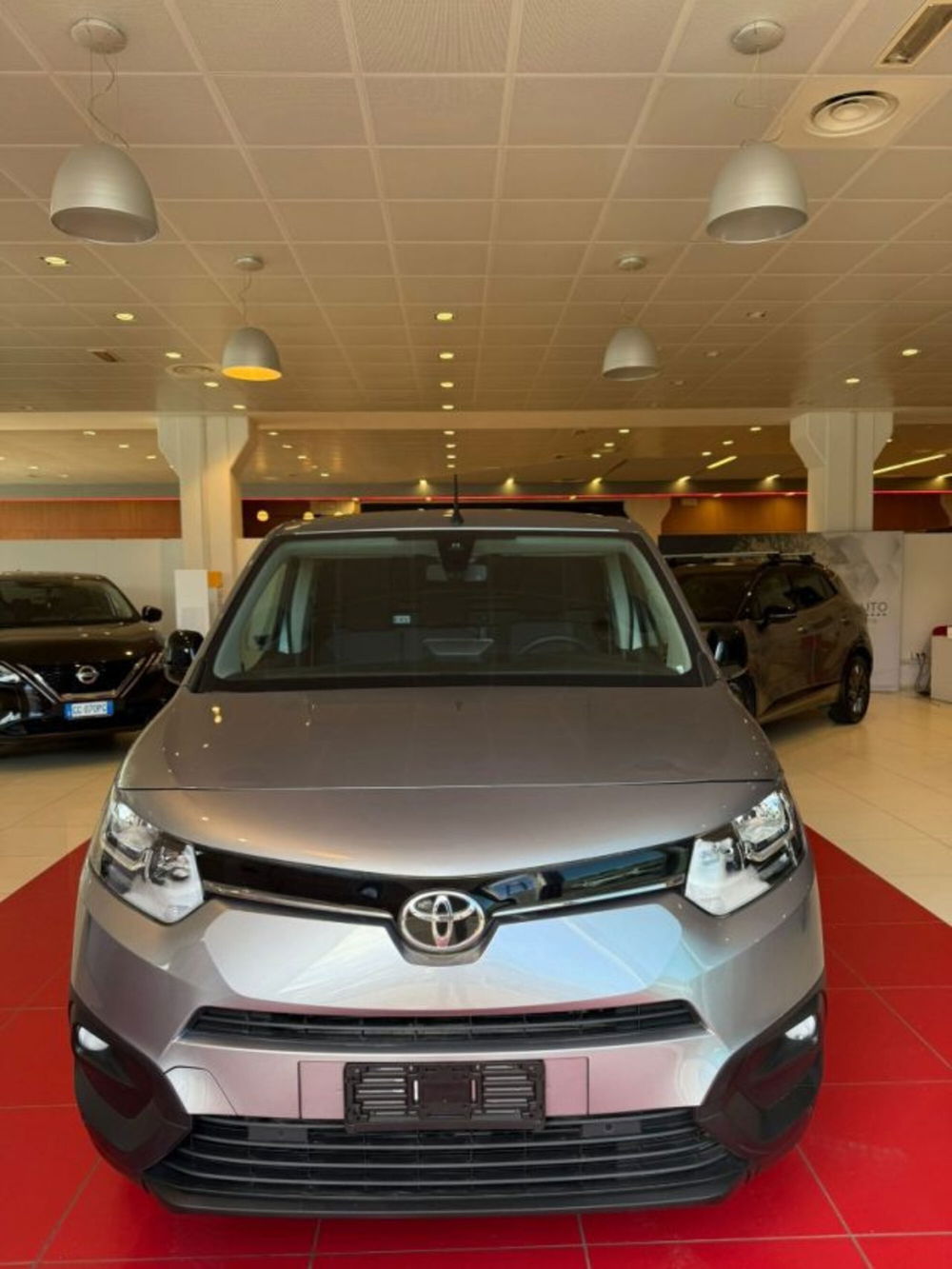 Toyota Proace City nuova a Sassari (5)