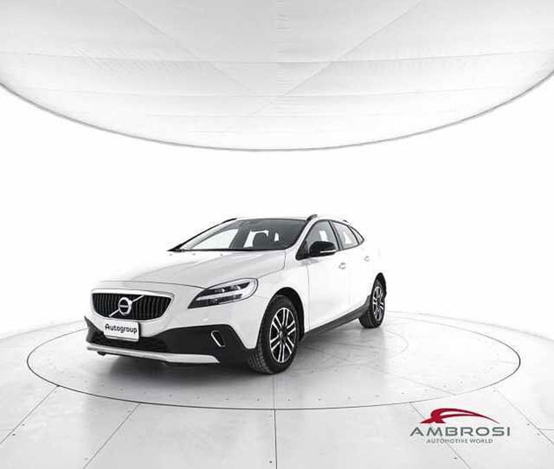 Volvo V40 Cross Country D2 Business Plus N1  del 2019 usata a Corciano