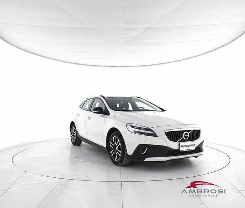 Volvo V40 Cross Country usata a Viterbo (2)