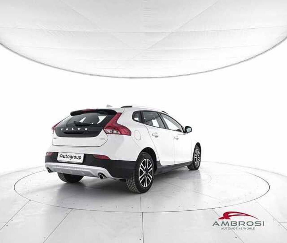 Volvo V40 Cross Country usata a Viterbo (3)