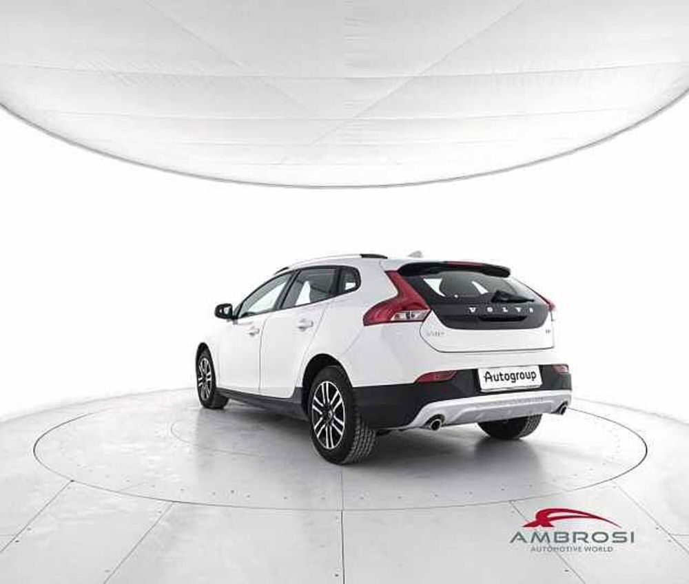 Volvo V40 Cross Country usata a Viterbo (4)