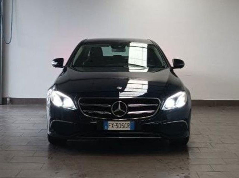 Mercedes-Benz Classe E usata a Milano (4)