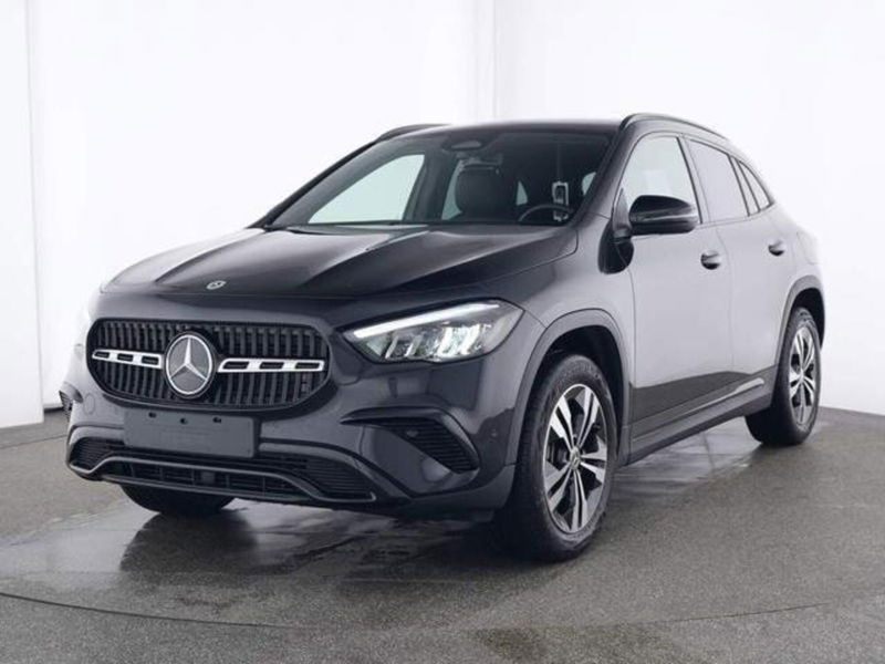 Mercedes-Benz GLA SUV 200 Progressive Advanced Plus auto del 2023 usata a Magenta