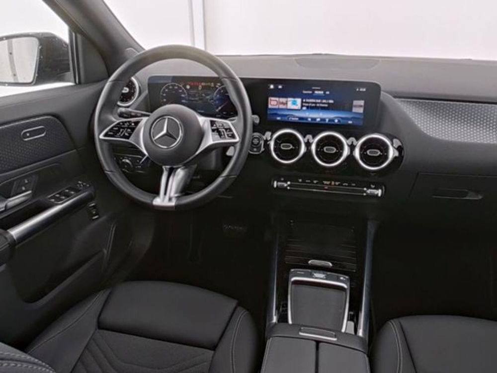 Mercedes-Benz GLA SUV usata a Milano (6)